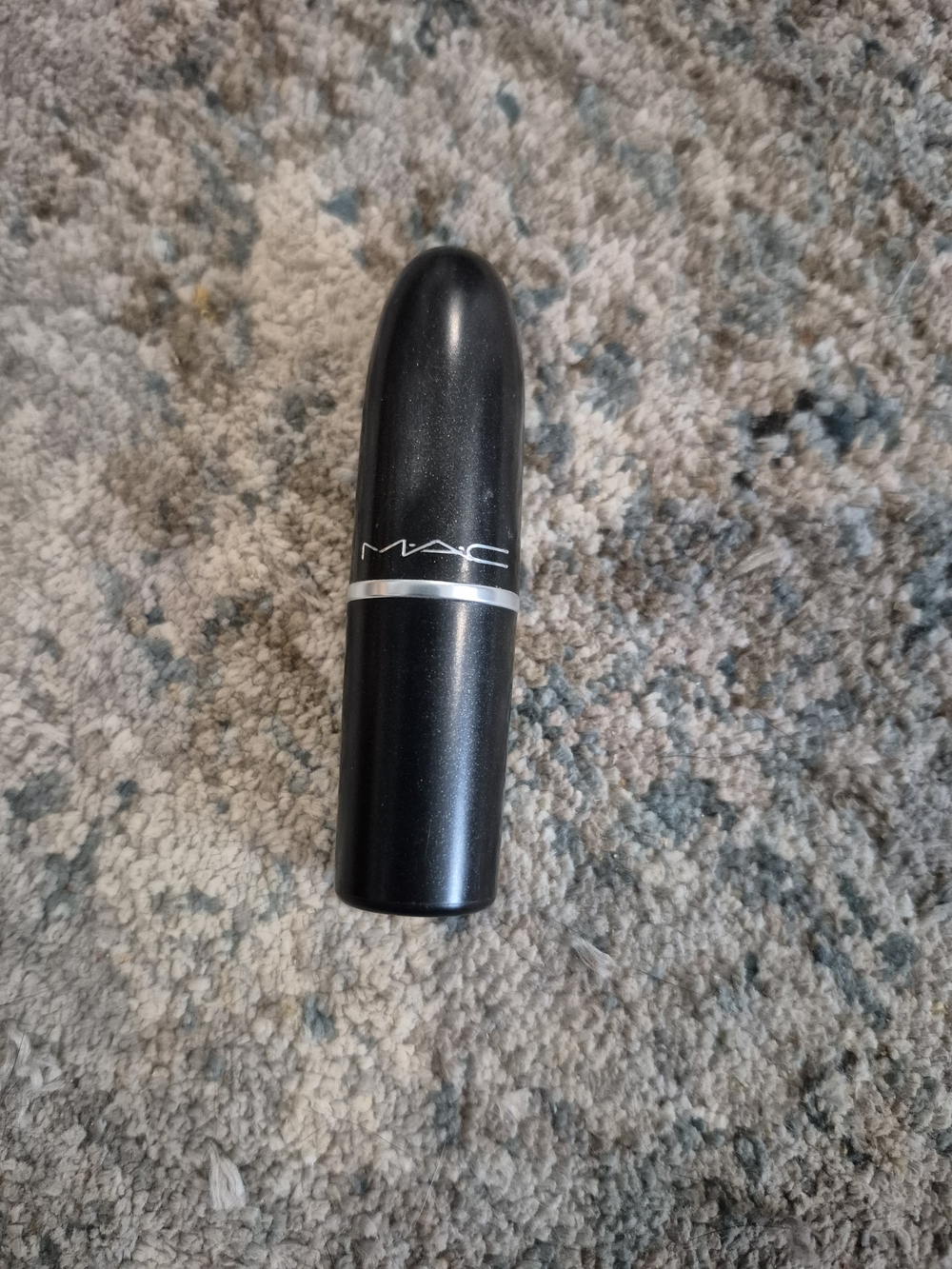 MAC Lipstick In Amorous
